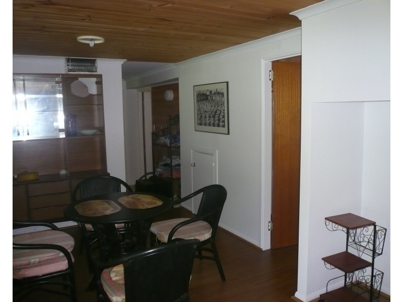 16 Mawson St, Macleay Island QLD 4184