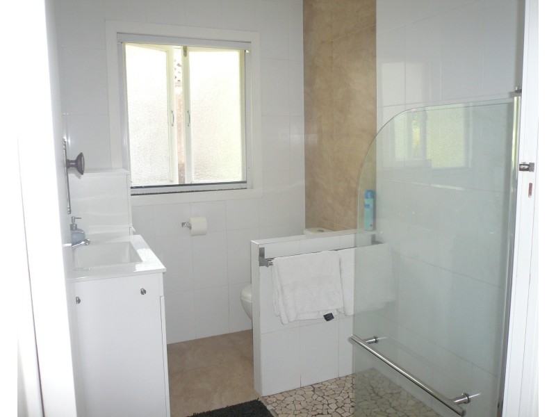 23 Arthur Street, Macleay Island QLD 4184