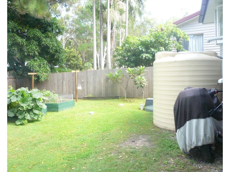 23 Arthur Street, Macleay Island QLD 4184