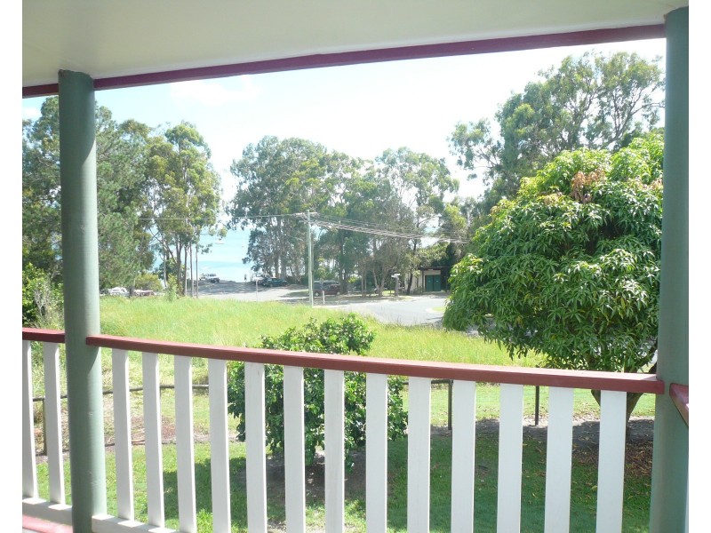 24 Dalpura St, Macleay Island QLD 4184
