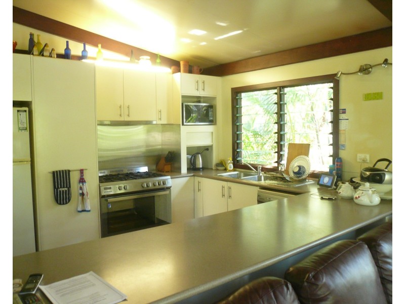 41 Brighton Rd, Macleay Island QLD 4184
