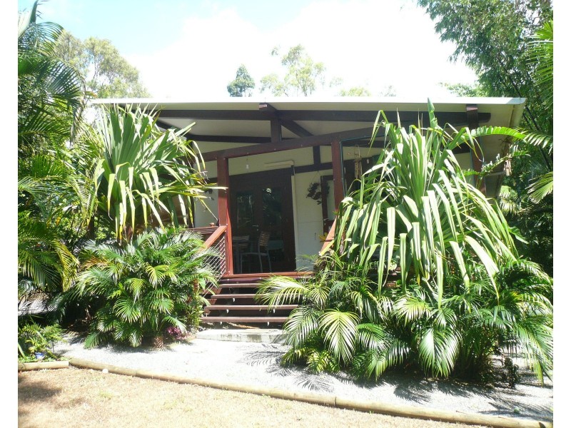 41 Brighton Rd, Macleay Island QLD 4184