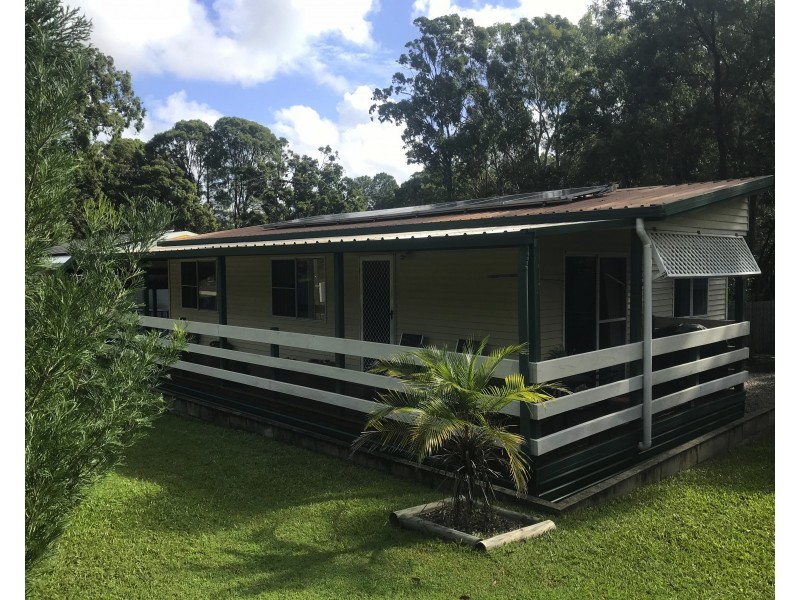 23 Devaney St, Macleay Island QLD 4184