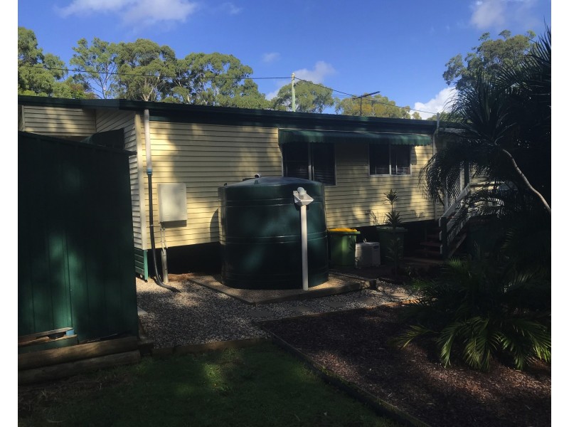 23 Devaney St, Macleay Island QLD 4184
