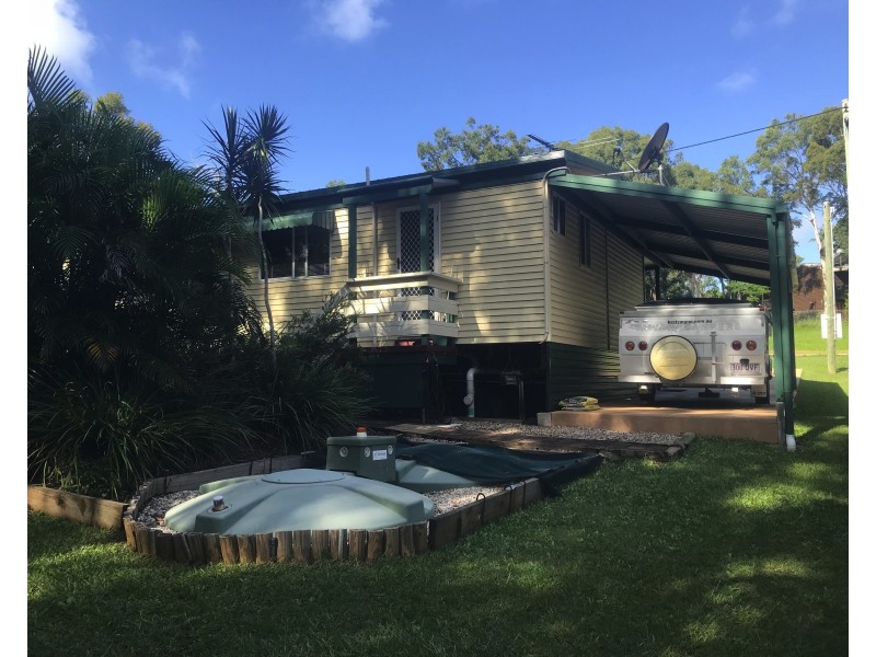 23 Devaney St, Macleay Island QLD 4184