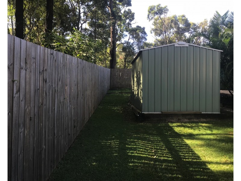 23 Devaney St, Macleay Island QLD 4184