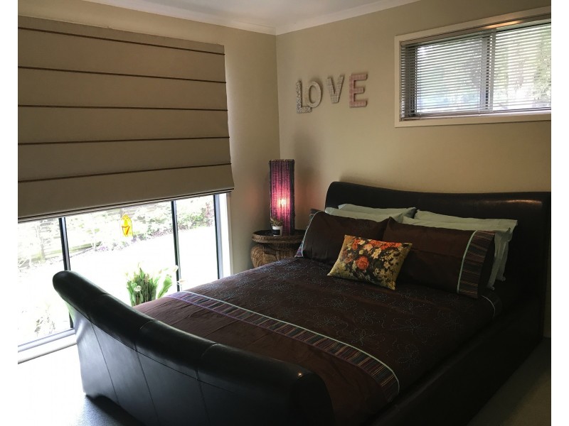 141 High Central Rd, Macleay Island QLD 4184