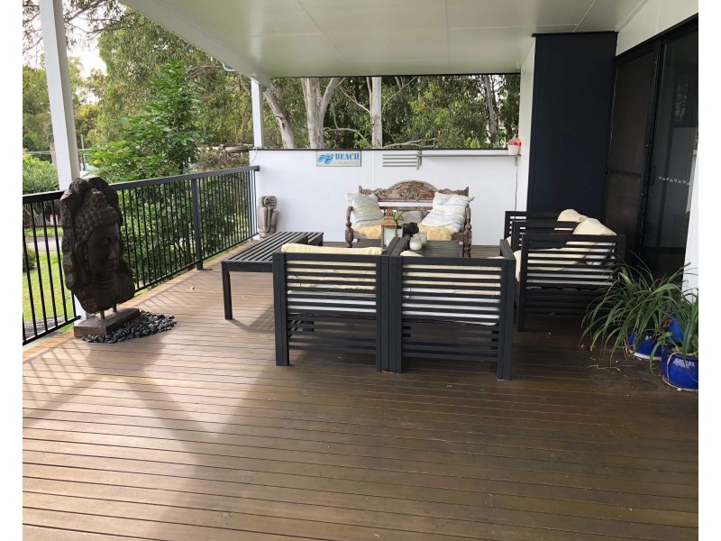 3 Kim Cres, Macleay Island QLD 4184