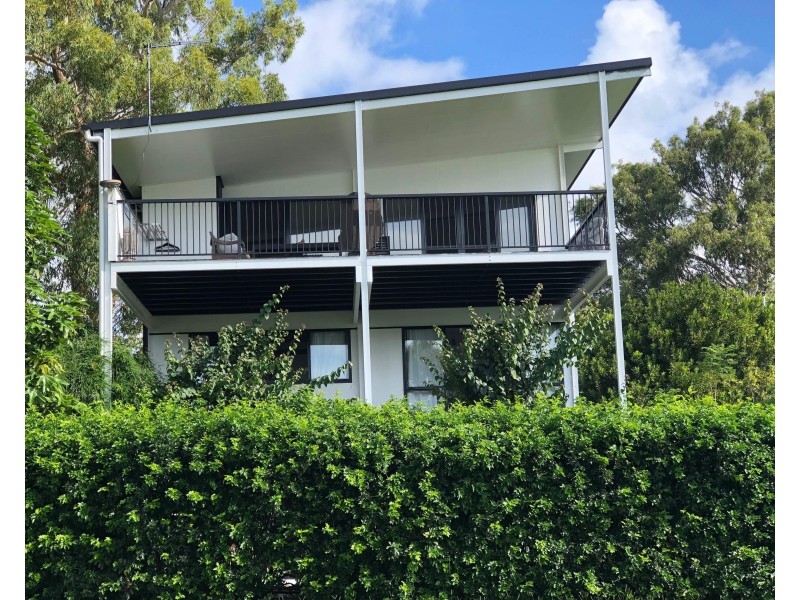 3 Kim Cres, Macleay Island QLD 4184