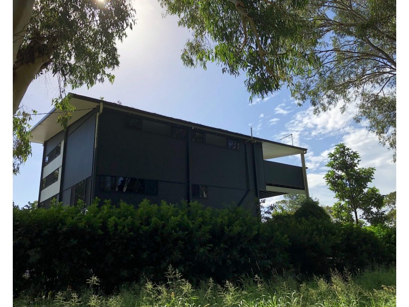 3 Kim Cres, Macleay Island QLD 4184