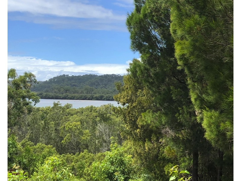 33 Aquamarine Avenue, Russell Island QLD 4184