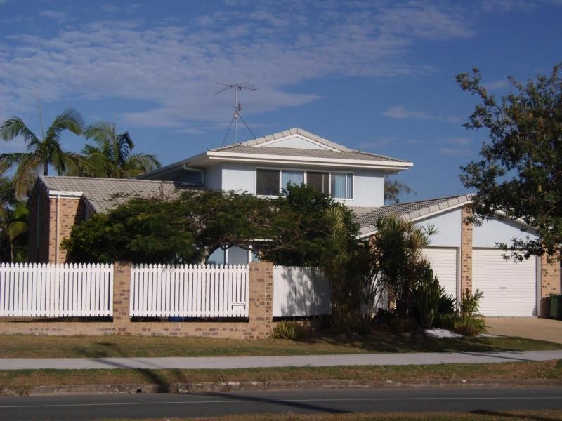 17 Point Cartwright Drive, Buddina QLD 4575