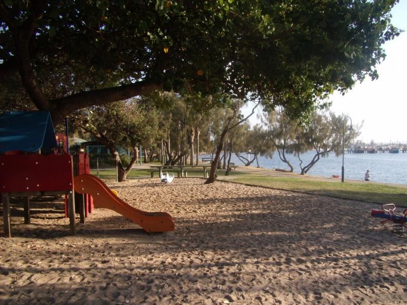 17 Point Cartwright Drive, Buddina QLD 4575