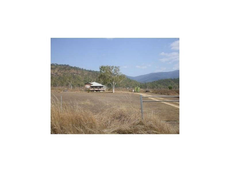 Majors Creek QLD 4816