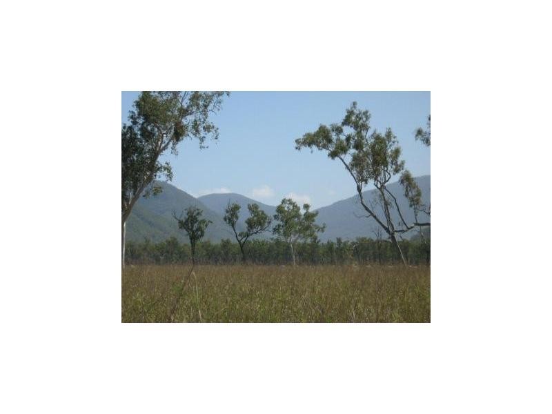 2434 Woodstock Giru Road, Majors Creek QLD 4816