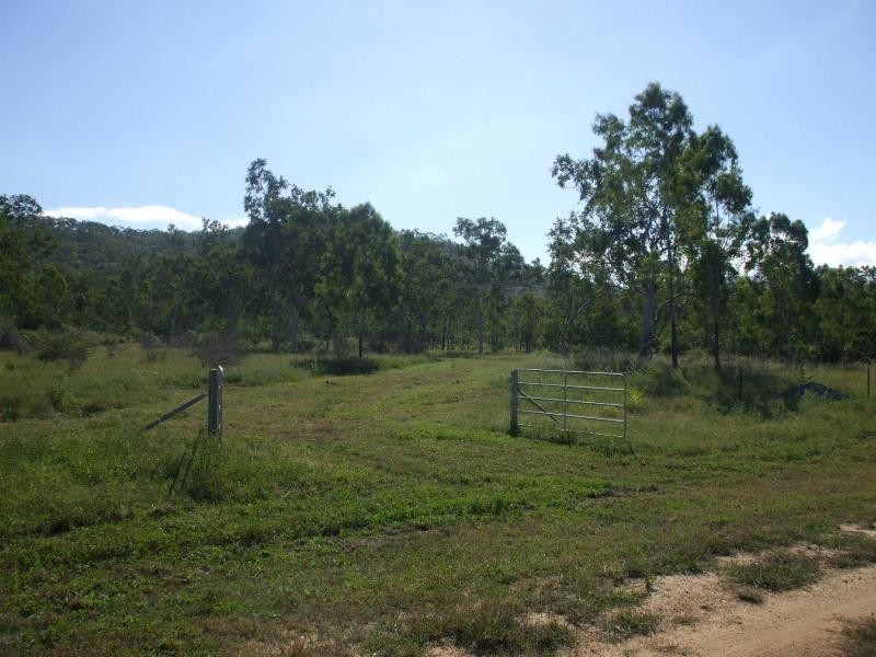 Majors Creek QLD 4816
