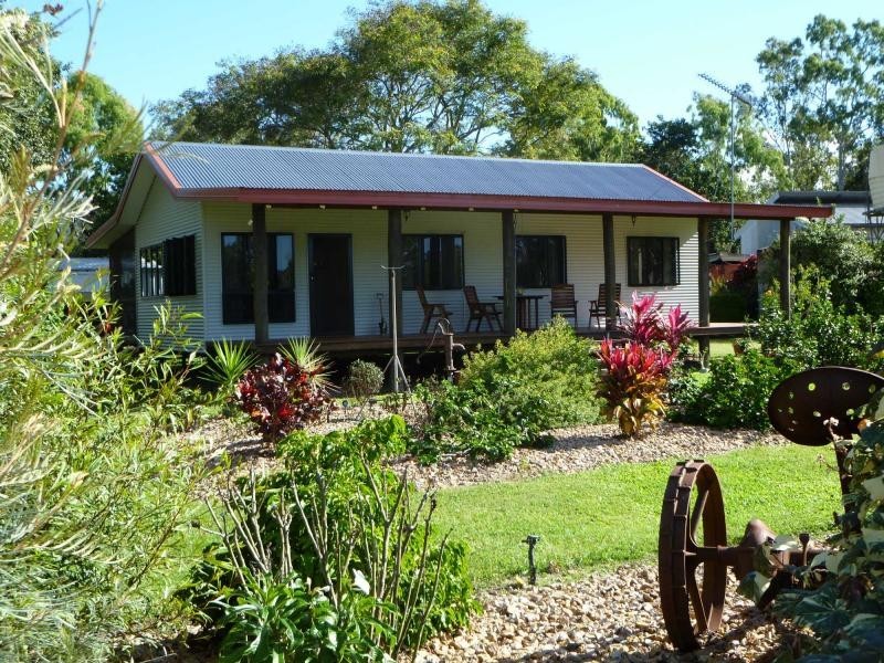 Majors Creek QLD 4816