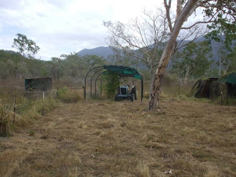 Majors Creek QLD 4816