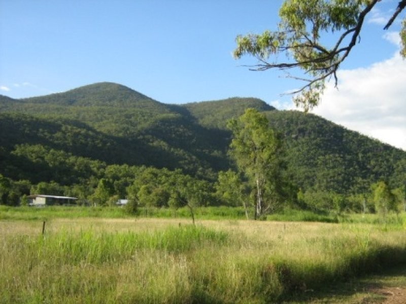 267 Haberecht Road, Majors Creek QLD 4816