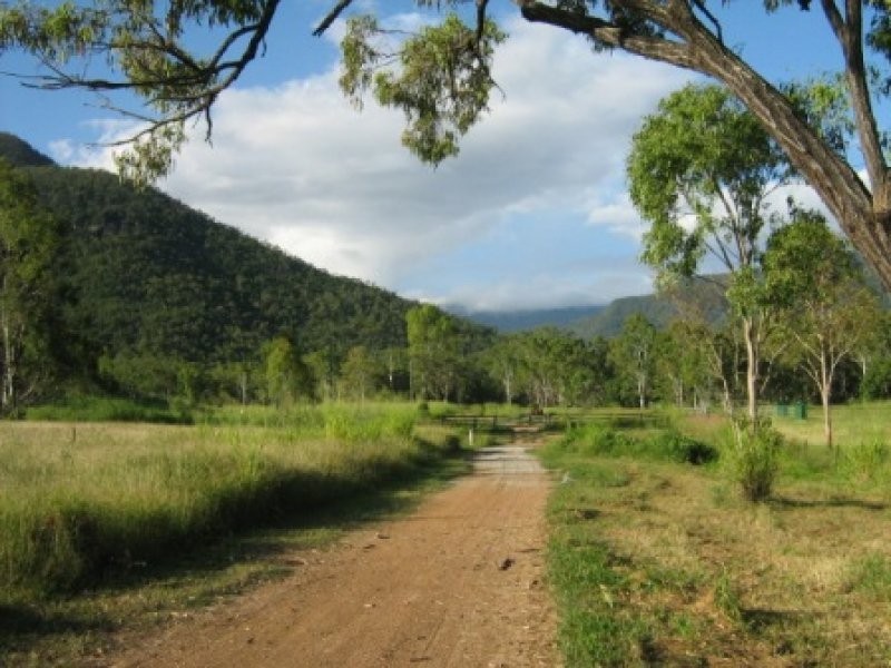 267 Haberecht Road, Majors Creek QLD 4816
