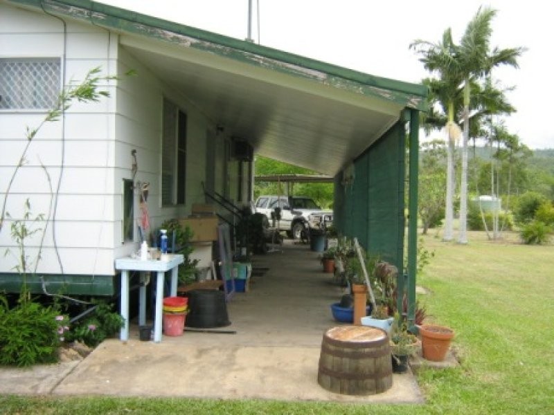 1324 Woodstock Giru Road, Majors Creek QLD 4816