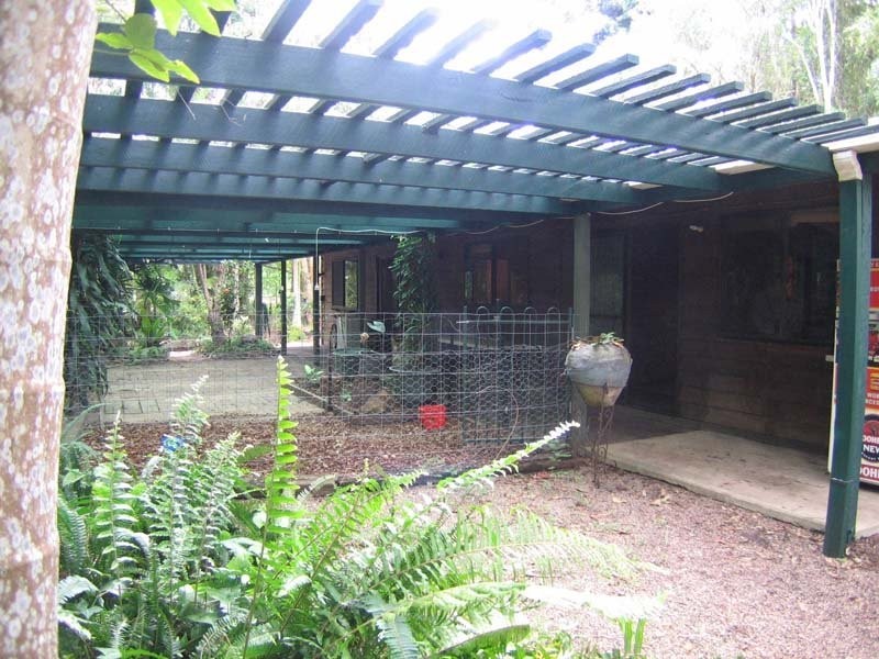 4 Hamilton Close, Mooloolah Valley QLD 4553