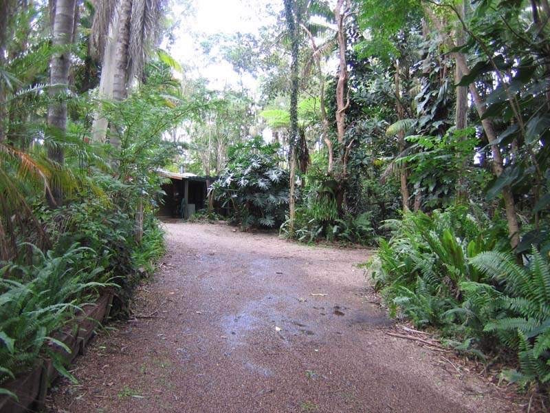 4 Hamilton Close, Mooloolah Valley QLD 4553