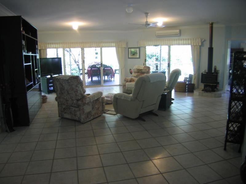 128 Ratcliffe Road, Mooloolah Valley QLD 4553