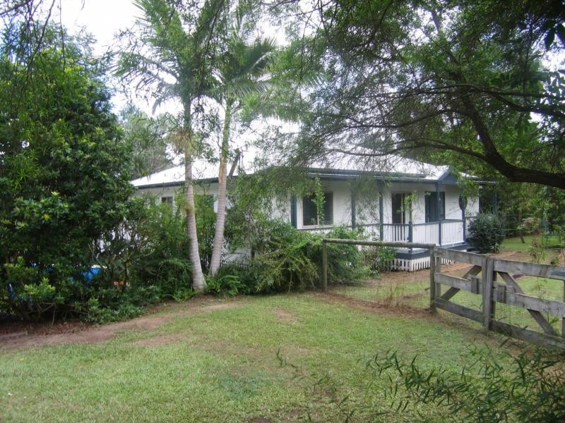 8 Lilypilly Place, Mooloolah Valley QLD 4553