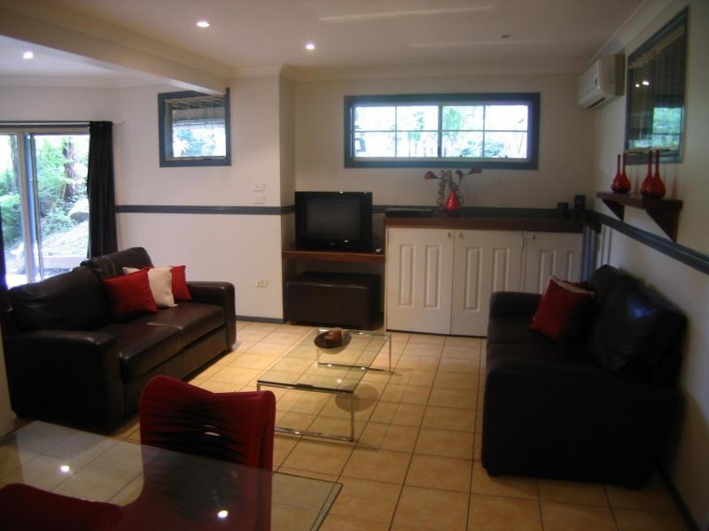 8 Lilypilly Place, Mooloolah Valley QLD 4553