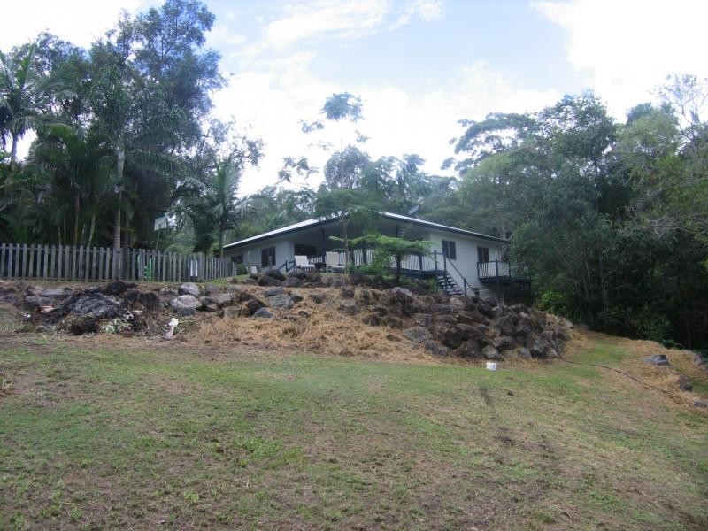 8 Lilypilly Place, Mooloolah Valley QLD 4553