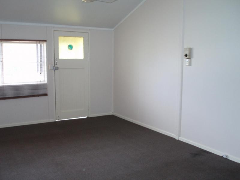 25 Ruge Street, Proserpine QLD 4800
