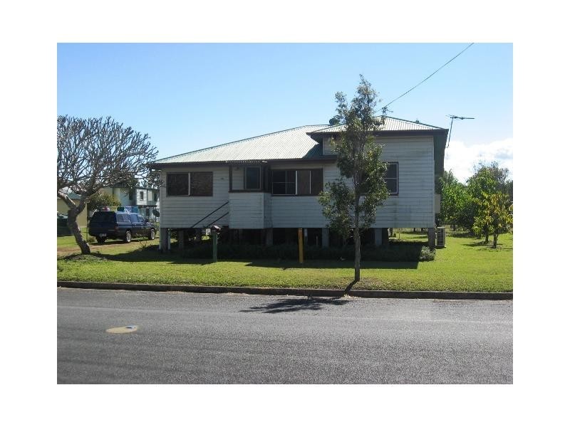 25 Ruge Street, Proserpine QLD 4800