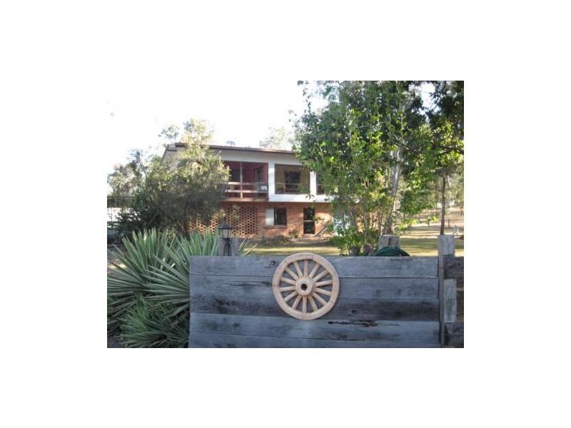 6 Burnett Street, Nanango QLD 4615