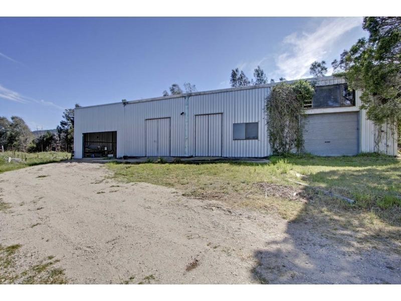 738 Wollombi Road, Broke NSW 2330