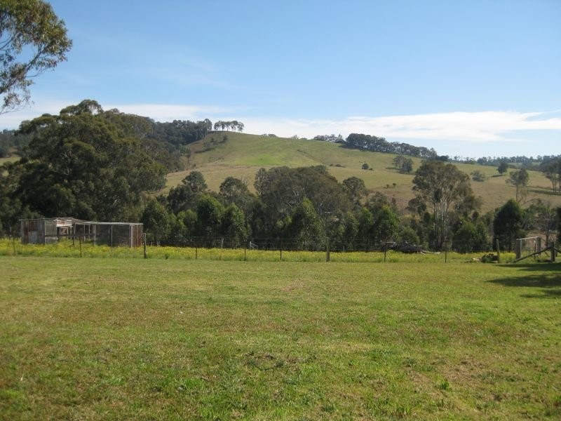 166 Sandy Creek Road, Mount Vincent NSW 2323