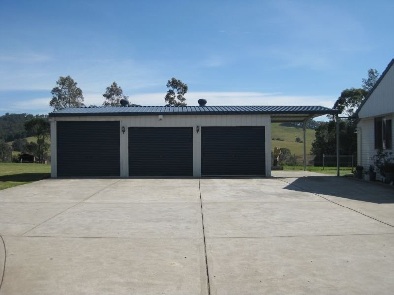 166 Sandy Creek Road, Mount Vincent NSW 2323
