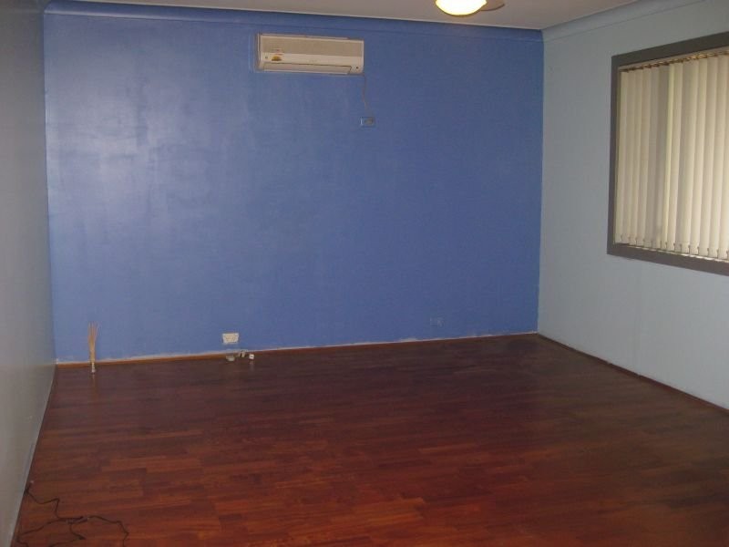 8 Charles Street, Abermain NSW 2326