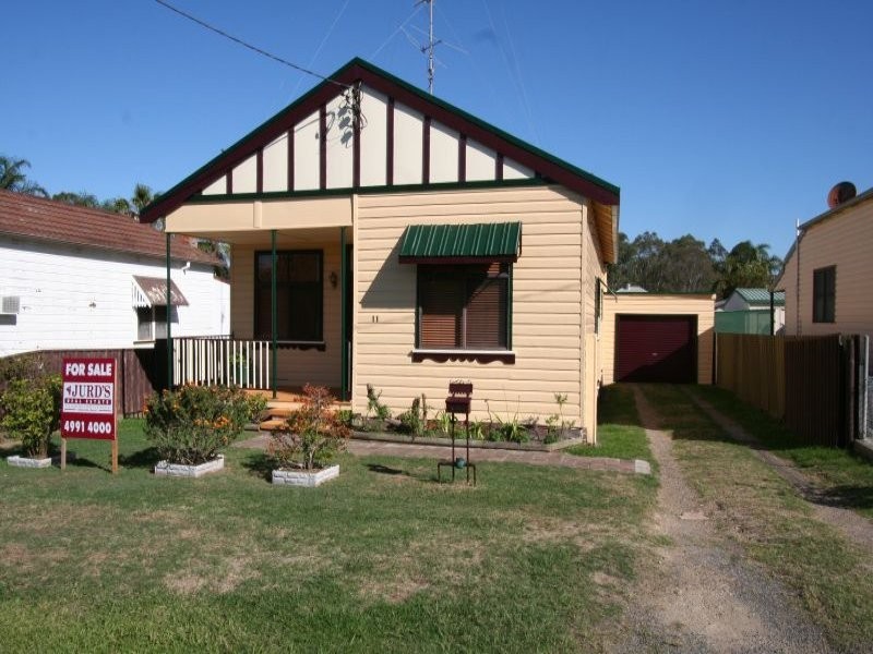 11 Daniel Street, Cessnock NSW 2325