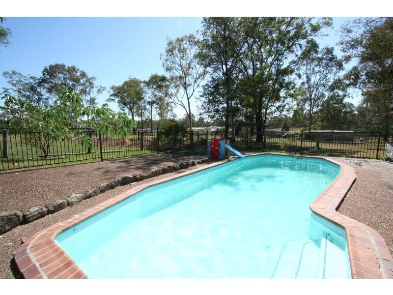 4 Kerlew Street, Nulkaba NSW 2325