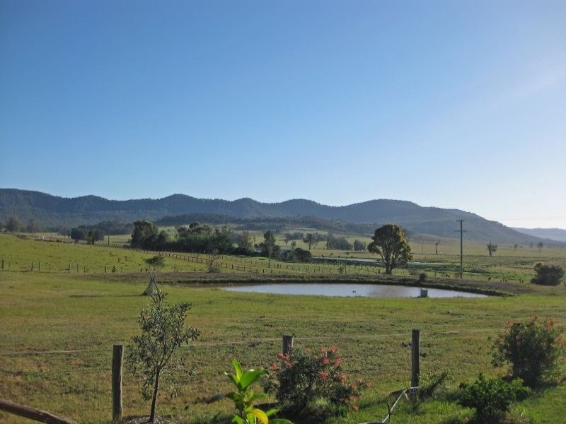 155 Barraba Lane, Quorrobolong NSW 2325