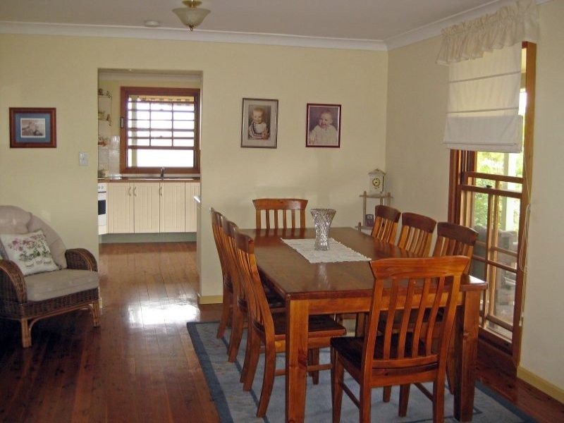 155 Barraba Lane, Quorrobolong NSW 2325