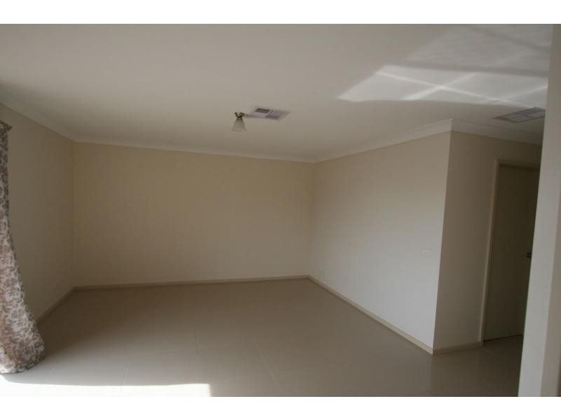 Unit 4/71 Macquarie Avenue ave, Cessnock NSW 2325