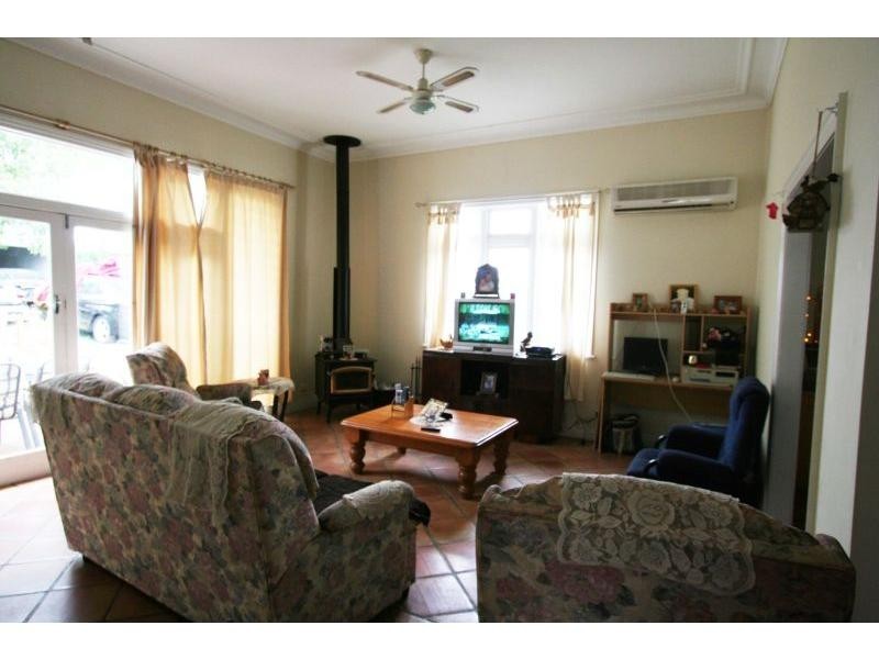 14 Lambert Street, Cessnock NSW 2325