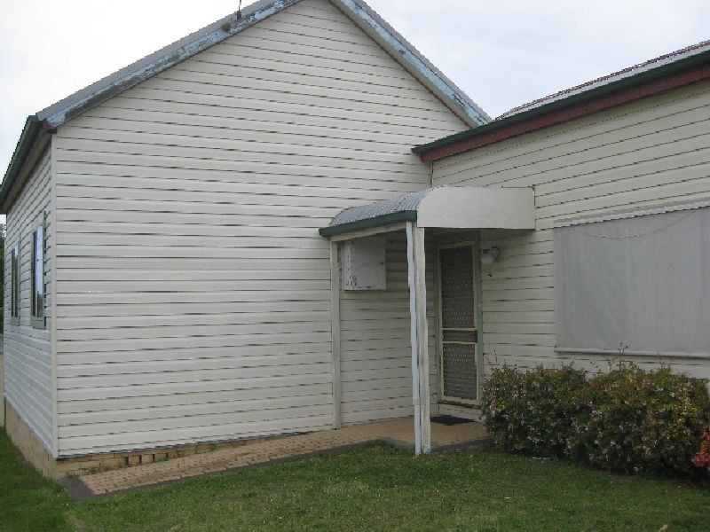 51 Hall Street, Cessnock NSW 2325