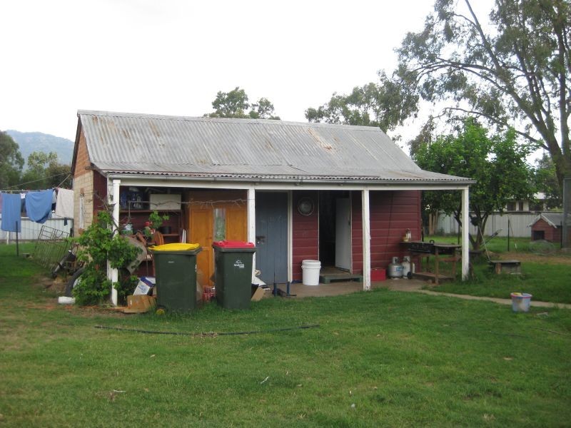 30 Howe Street, Broke NSW 2330