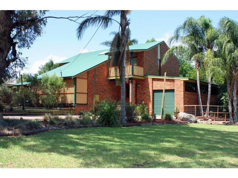 8 Valley View Place, Nulkaba NSW 2325