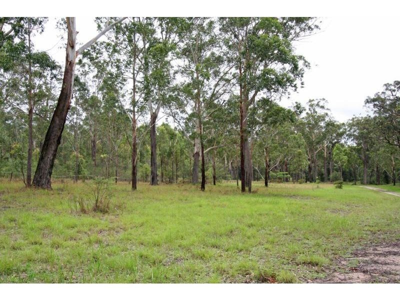 715 Swans Lane, Quorrobolong NSW 2325
