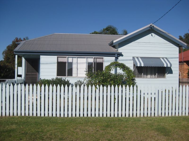 17 Burnett Street, Cessnock NSW 2325