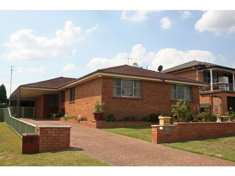 44 Burnett Street, Cessnock NSW 2325